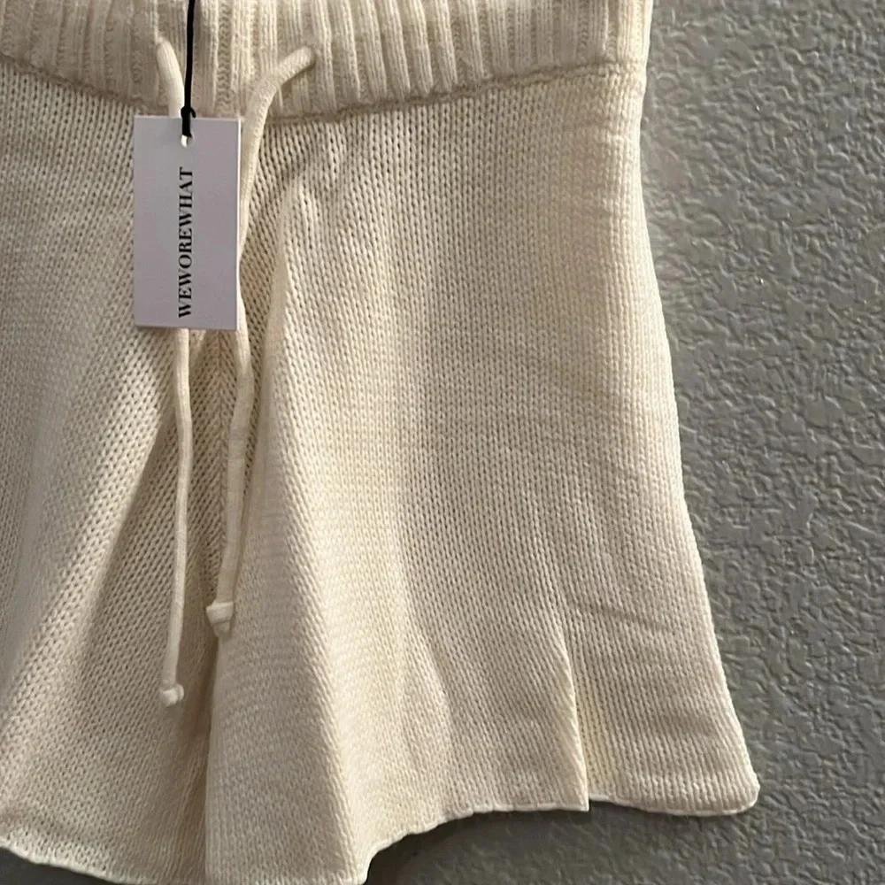 WeWoreWhat Pull On Sweater Shorts Cozy Stitch Cream Knit